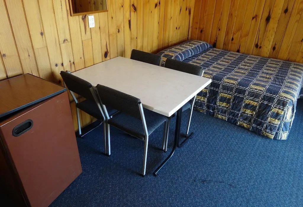 Ninety Mile Beach Holiday Park-1